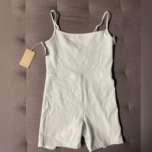 aritzia divinity romper sz M